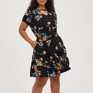 Torrid Super Soft Black Floral 2 Piece Skirt Set Women Plus Size 4X Matching Set